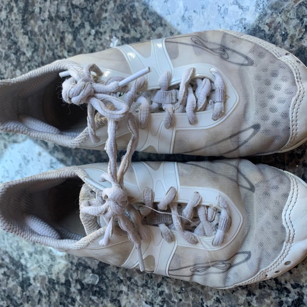 Nfinity Vengence SHoes Size 5, 5.5 and 6